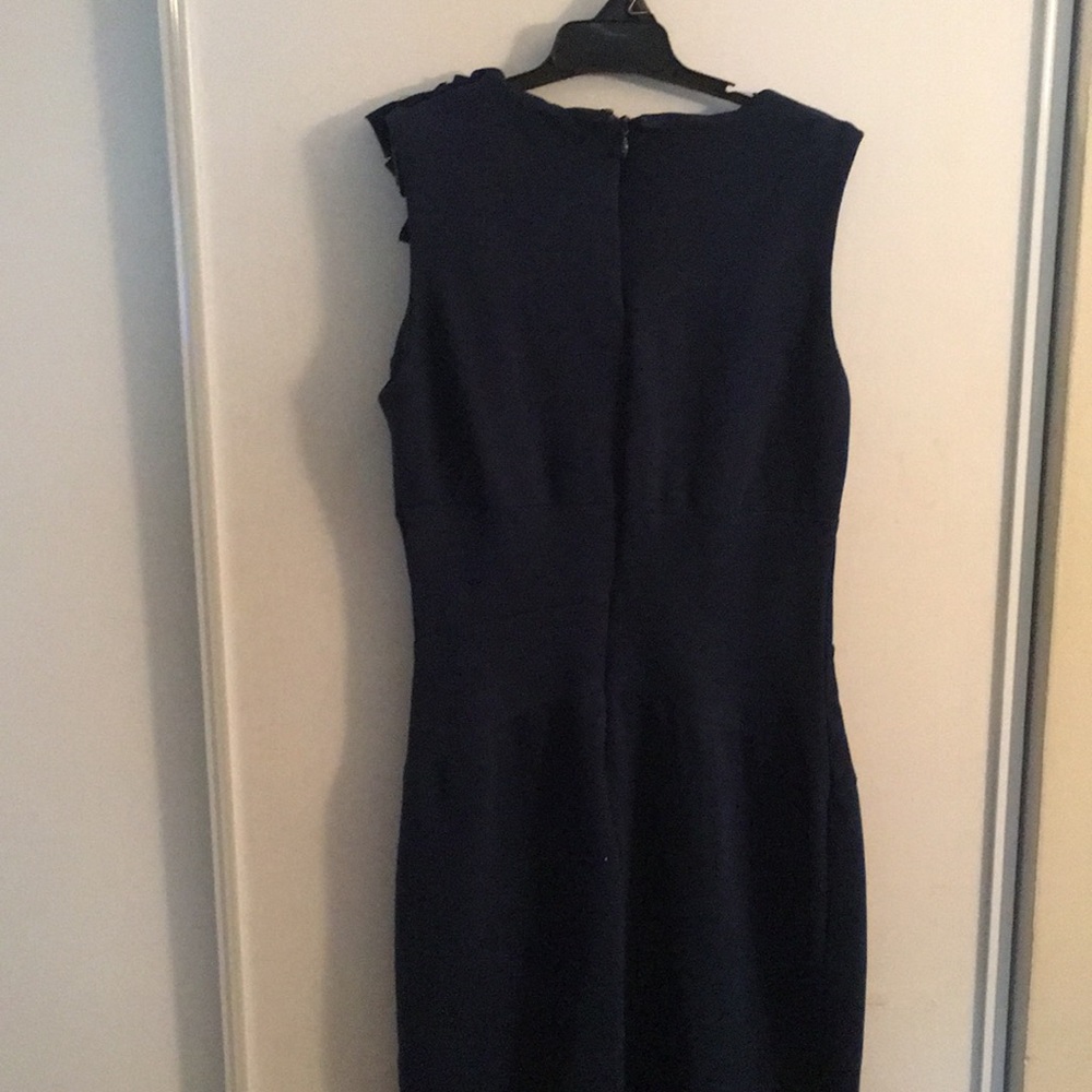 Dress - Picture 4 of 4